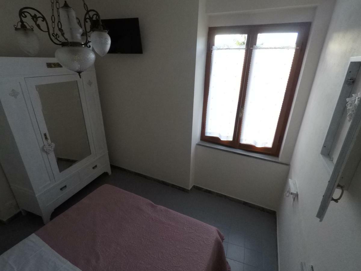 הוילה בוורינו Casa Della Nonna Filo מראה חיצוני תמונה